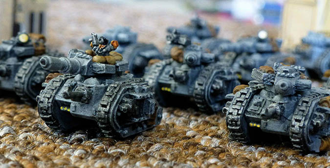 Фанаты игр делают модели танков из мягкого железа 