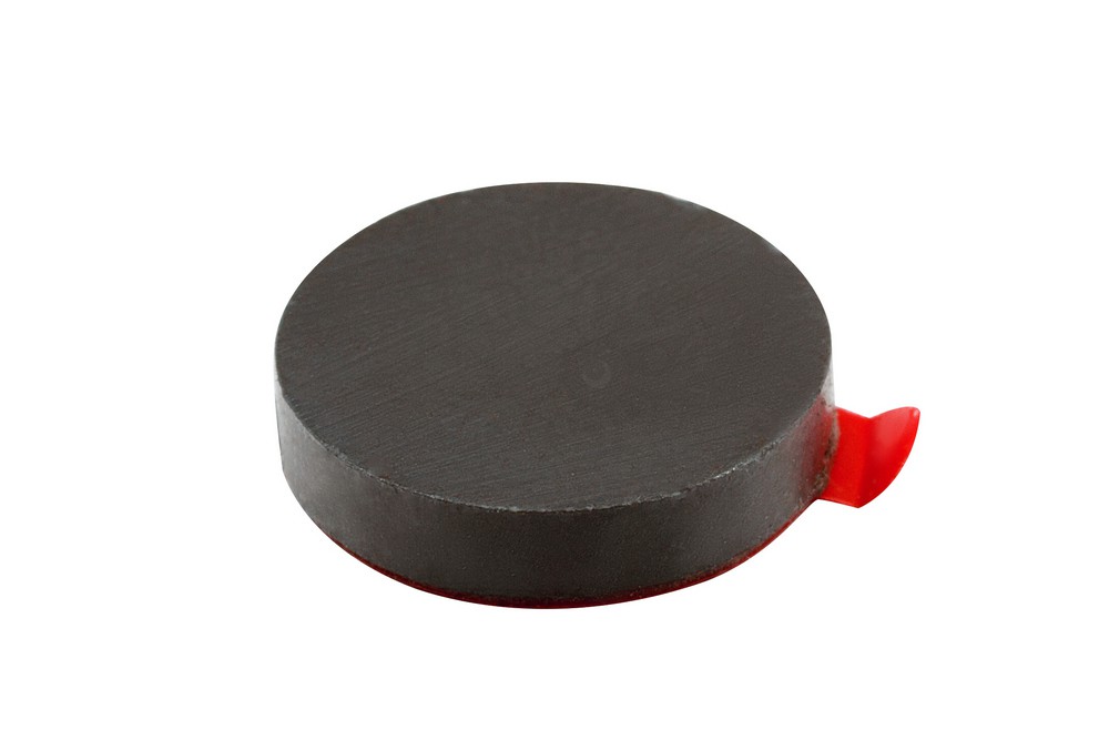 Ферритовый магнит диск 15х3 мм с клеевым слоем в Калуге