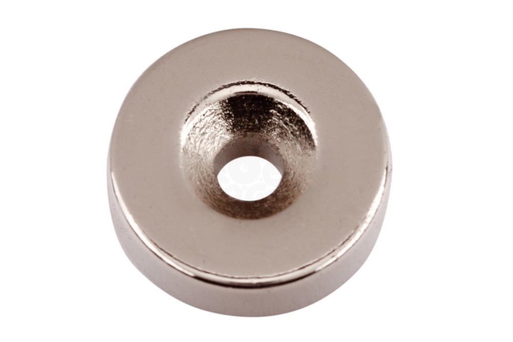 Неодимовый магнит диск 15х5 мм с зенковкой 3.5/10 мм в Туле
